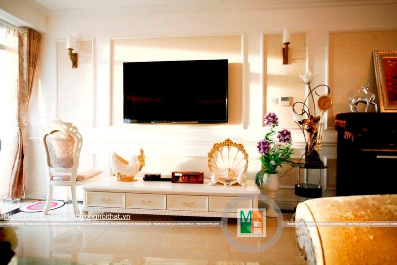 Kiểu trang trí nội thất phòng khách phù hợp với không gian nhà chung cư tân cổ điển là sự kết hợp giữa phong cách cổ điển và hiện đại.